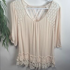 A'Reve Cream Ruffled Lace 3/4 Sleeve Blouse